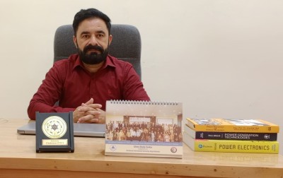 Dr. Bakhtiar Khan